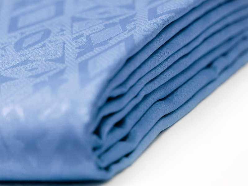Wholesale blankets thomas kneale